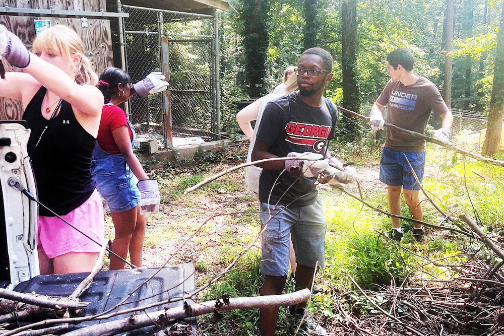Students volunteer at Bear Hollow Zoo. (Submitted photo)